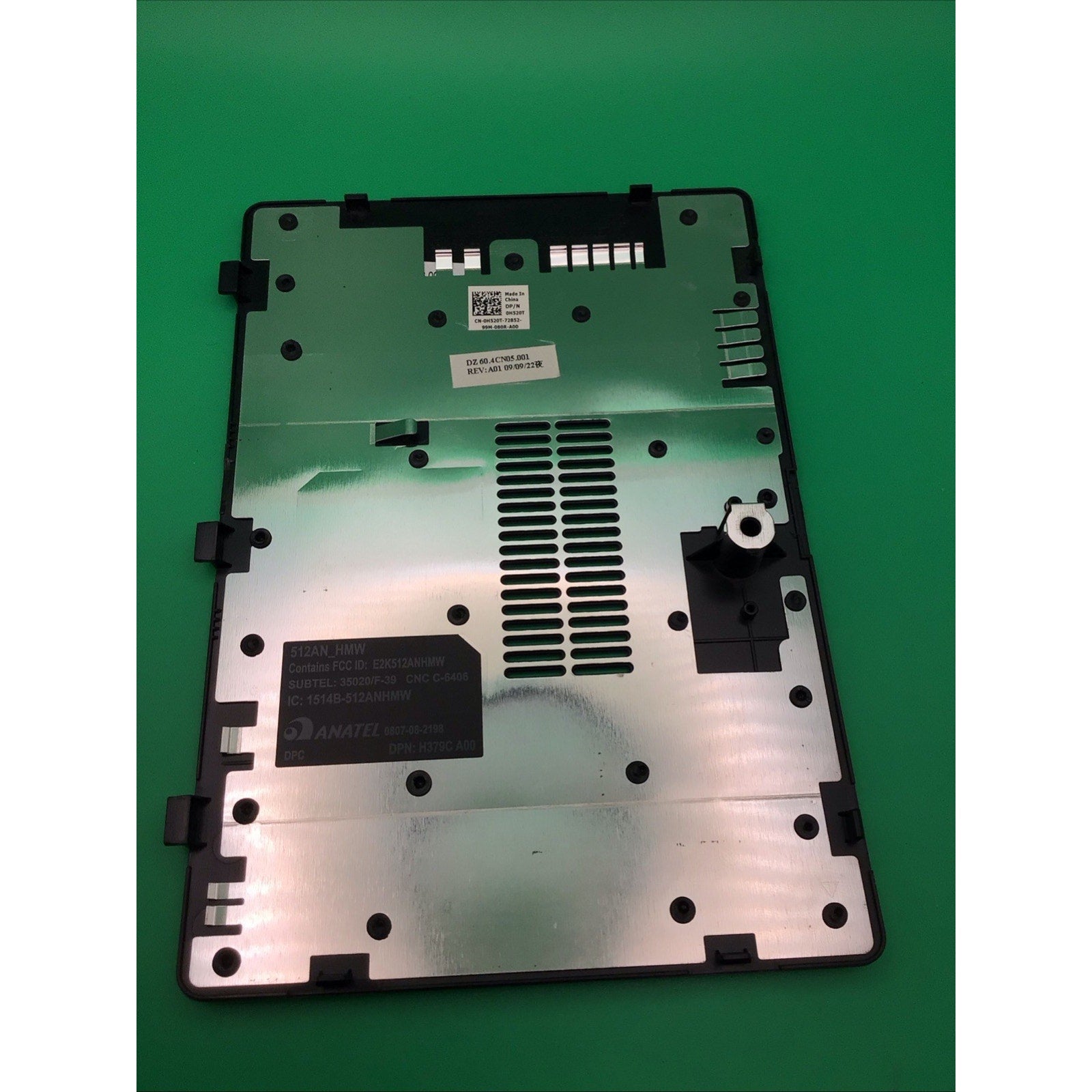 Dell Inspiron 1750 RAM Access Door H520T 0H520T