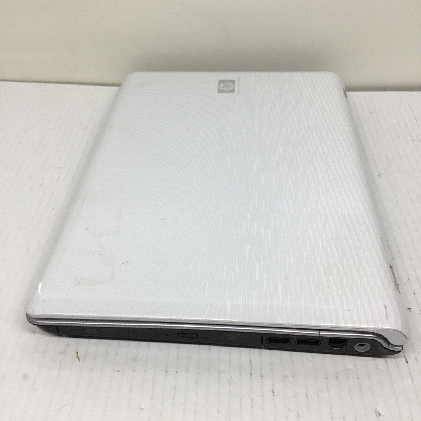For Parts HP Pavillion DV2000 Laptop For Parts or Repair READ DESC