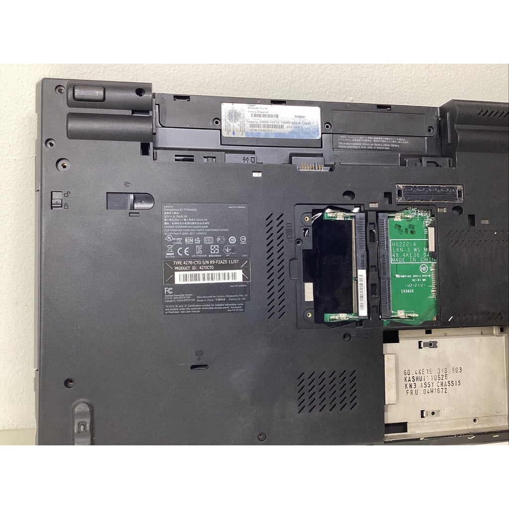 Lenovo Thinkpad W520 4270-CTO Laptop 8GB RAM 750GB - For Parts