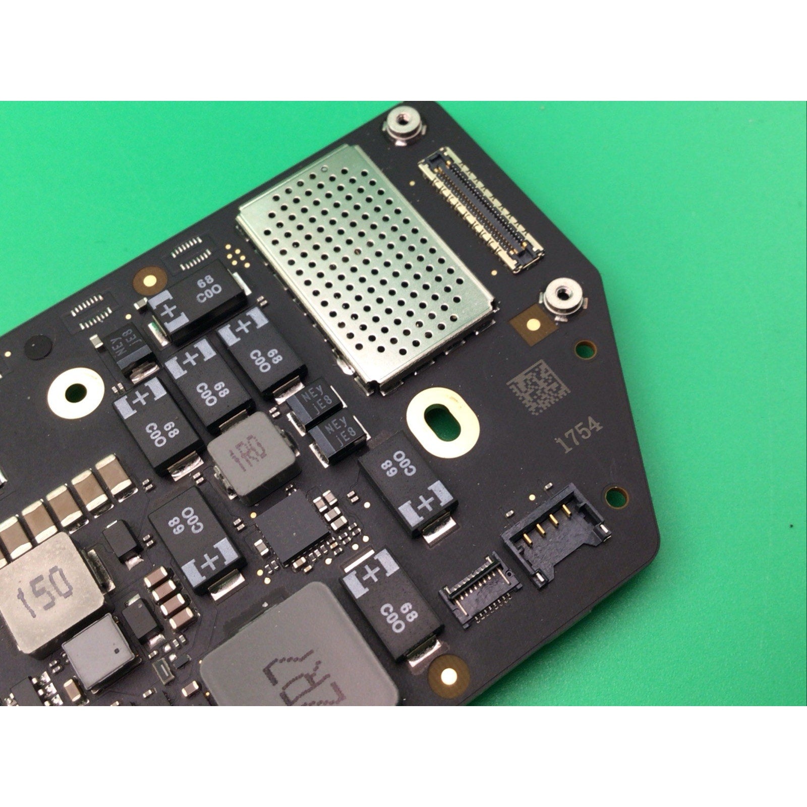 MacBook Air 13" M1 A2337 Logic Board w/Touch ID 8GB RAM 256GB SSD 820-02016-A