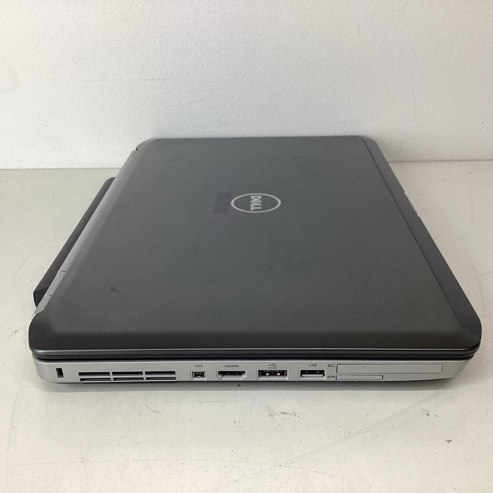 Dell Latitude E5520 15.6" Laptop 2.5GHz i5-2520M 4GB RAM 250GB HDD - For Parts