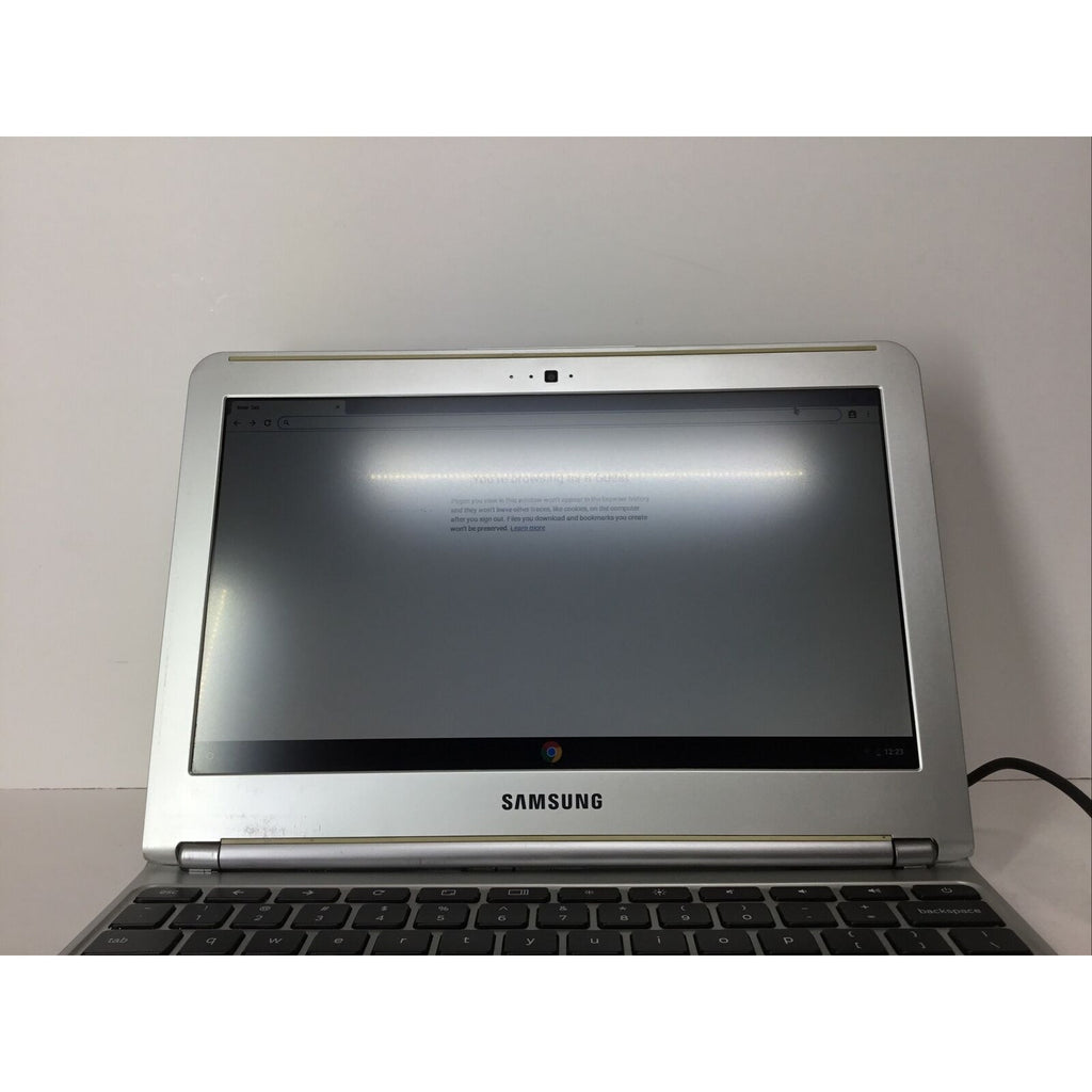 READ - Samsung Chromebook 11.6" - Exynos 5, 2GB RAM, 16GB SSD (XE303C12-A01US)