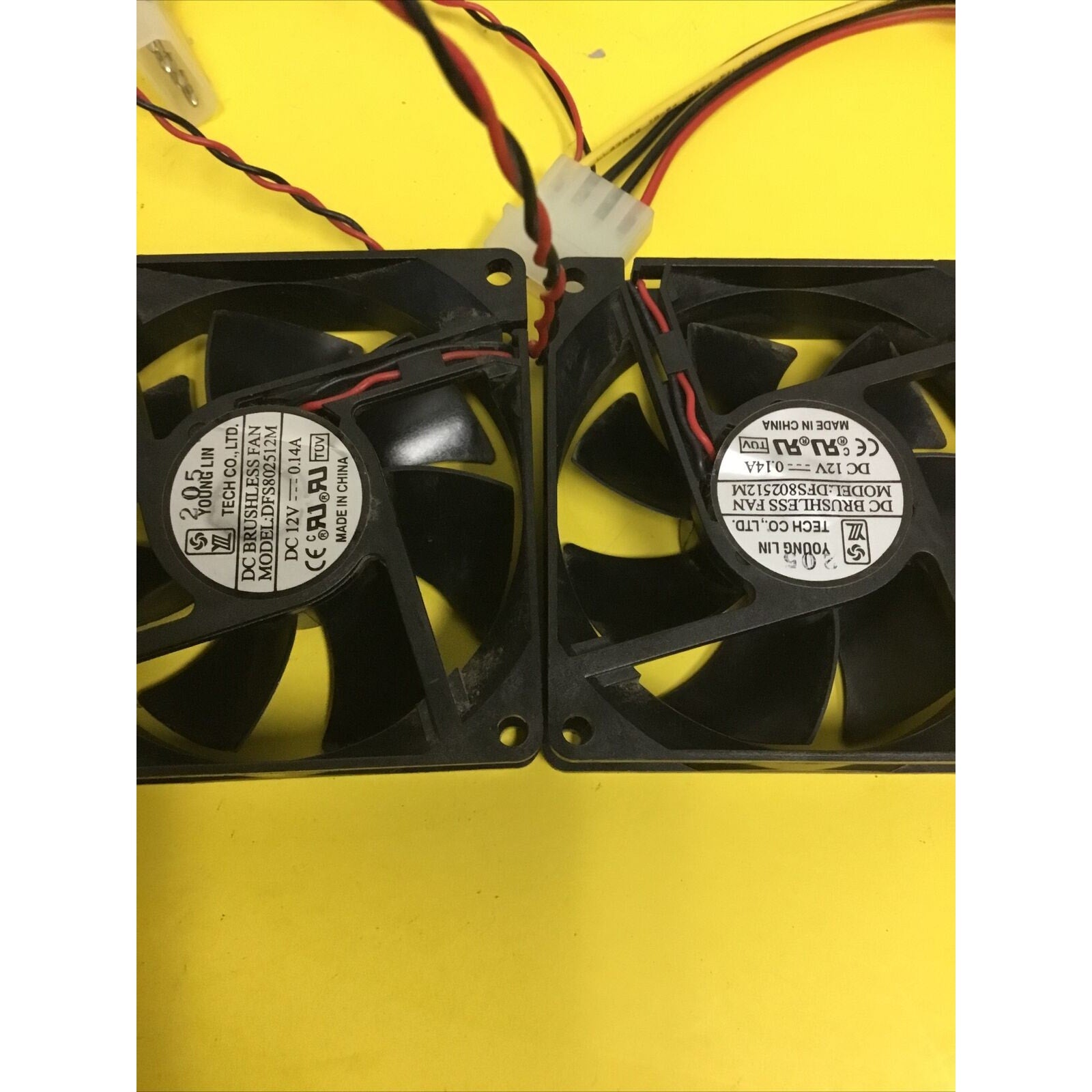 LOT 2x DFS802512M 12V 0.25A 4-Pin Rotary DC Fan Brushless Computer Cooling