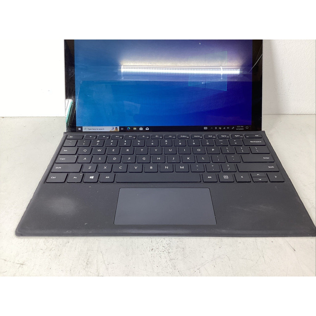 Microsoft Surface Pro 5 1796 12.3" Intel i5-7300 4GB RAM 128GB SSD Win 10
