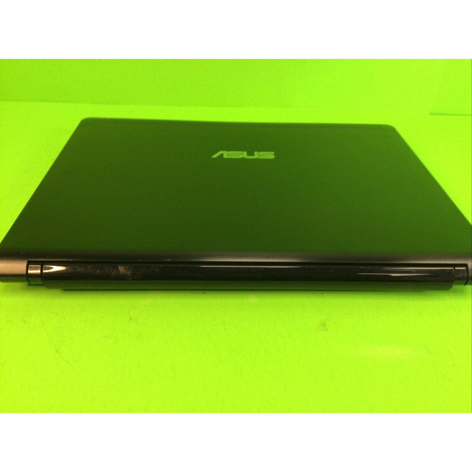 Asus UL80J-BBK5 Core i3 U330 4GB RAM NO HDD or OS