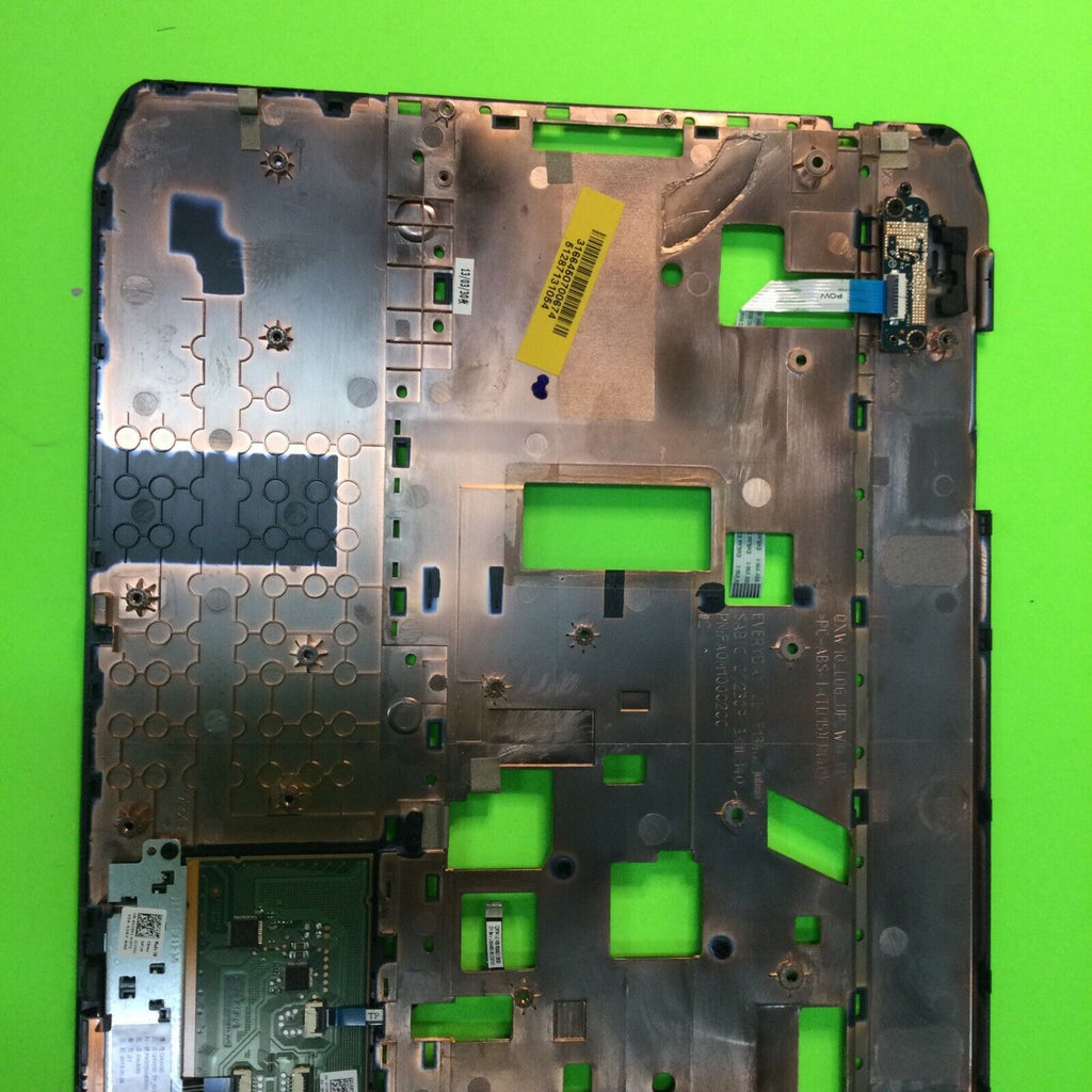 GENUINE DELL TOP COVER PALMREST LATITUDE E5530