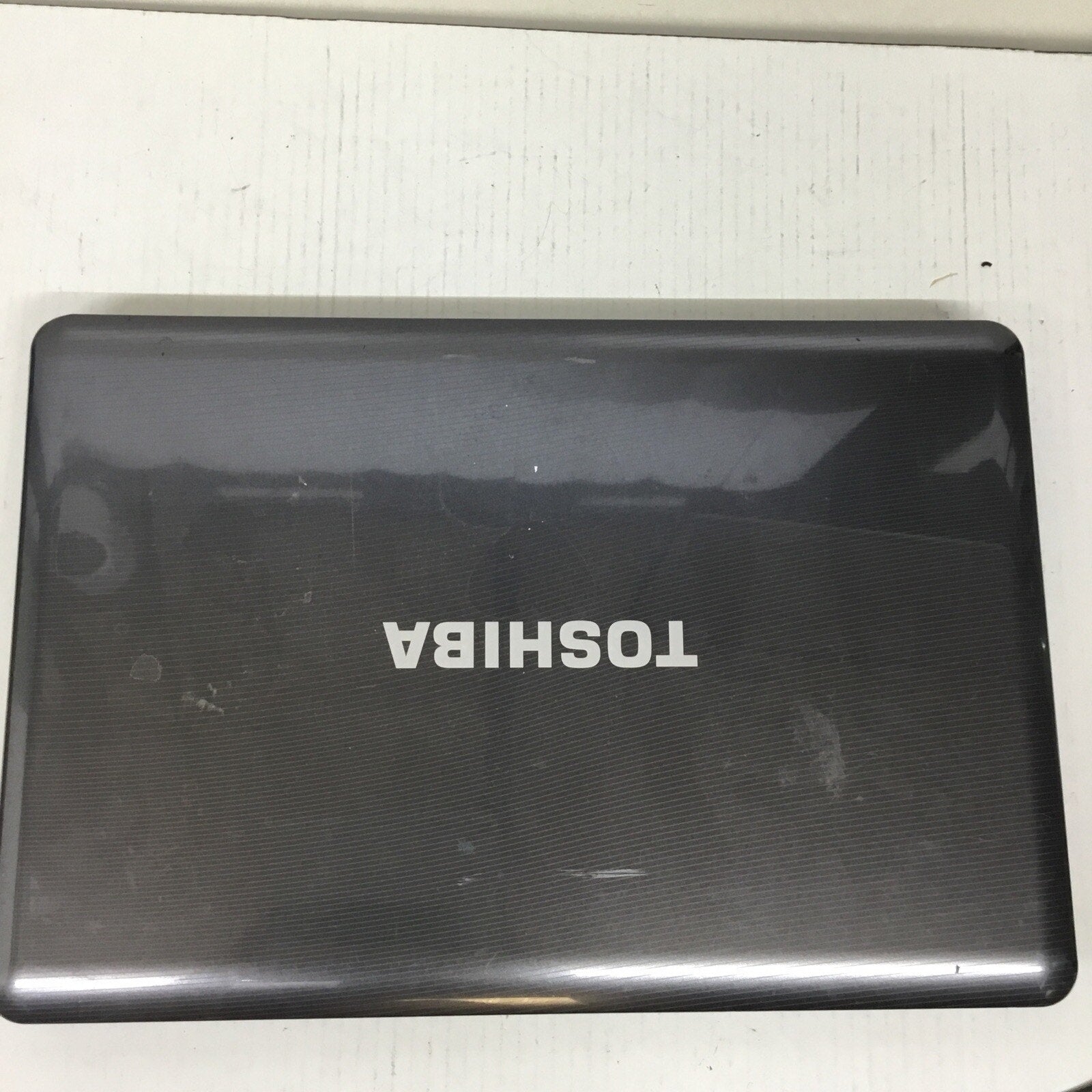 TOSHIBA Satellite L505-ES5015 Laptop Bad Battery / No Adapter /