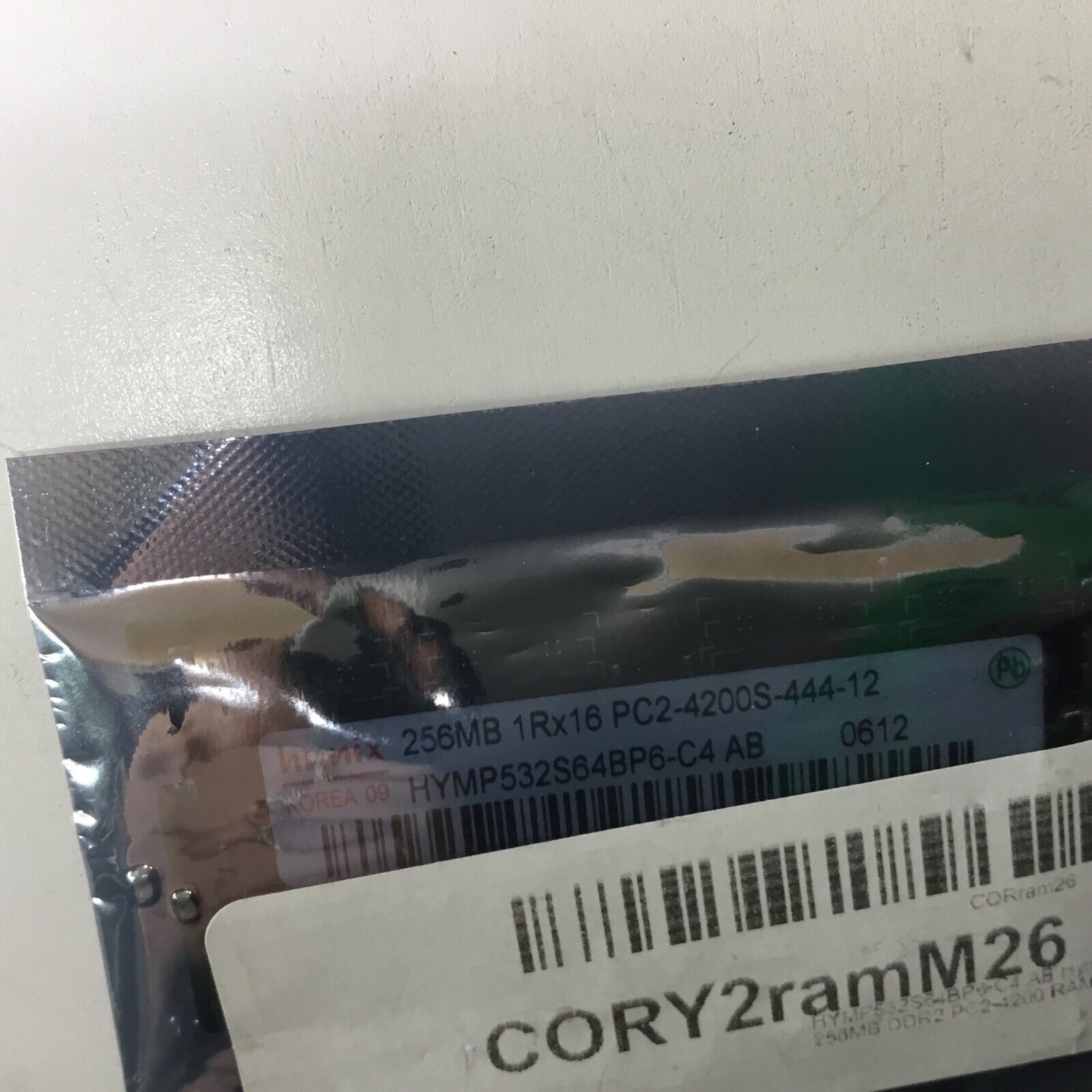 Hynix 256MB Laptop Memory 1Rx16 PC2-4200S-444-12 HYMP532S64P6-C4