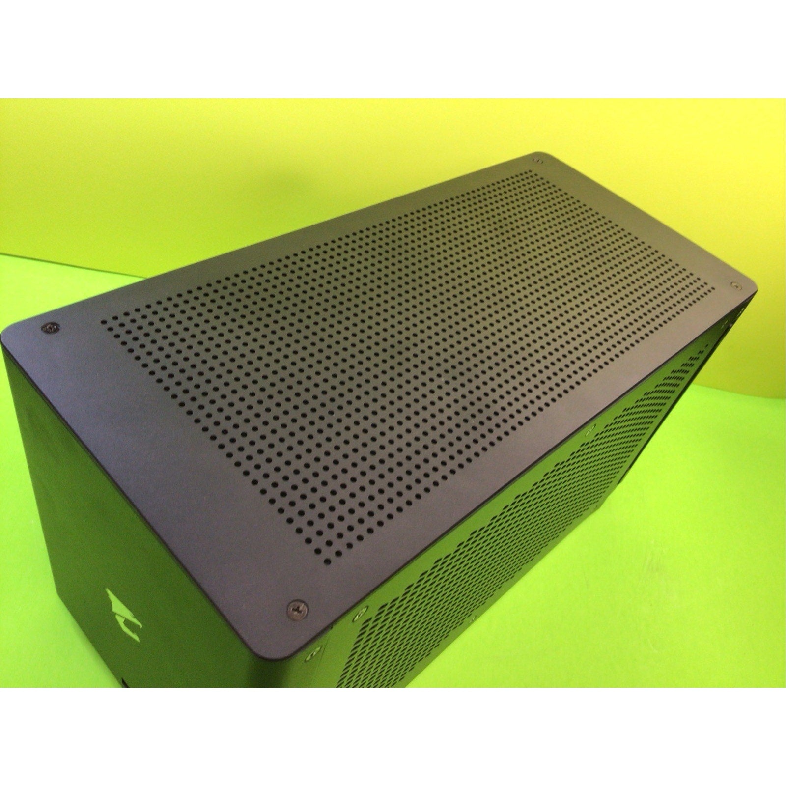 Gigabyte AORUS RTX 3090 Gaming Box 24GB VRAM Thunderbolt EGPU