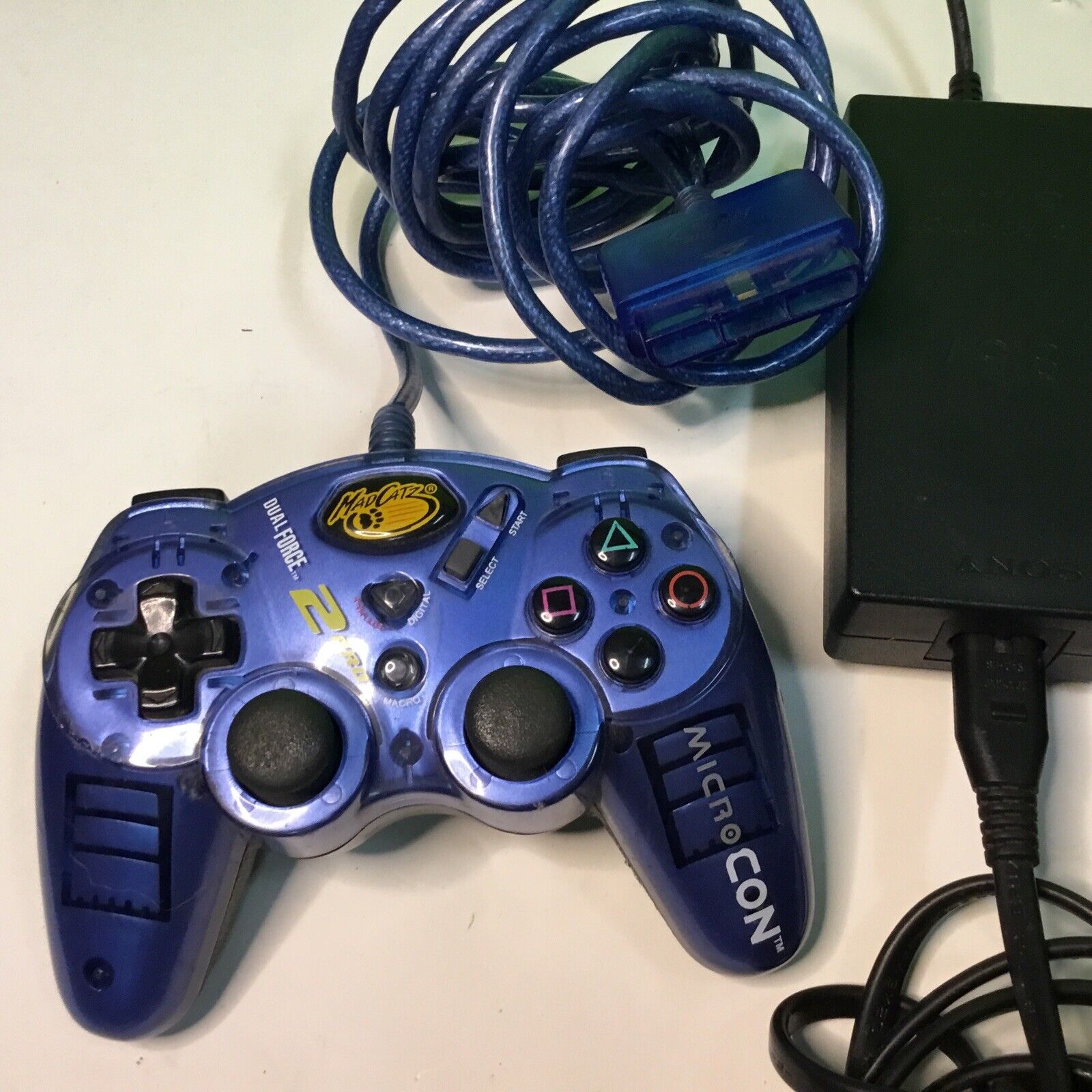 PlayStation 2 Slim Silver bundle SCPH-77001 FOR PARTS DISC DRIVE NOT SPINNING