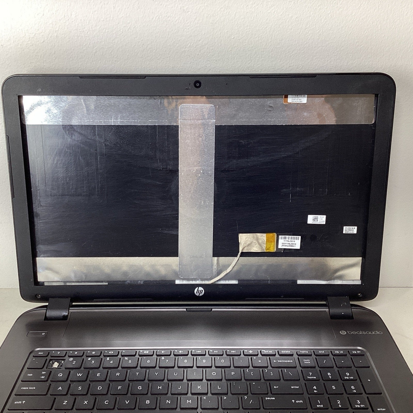 HP Notebook 17-p120wm 17.3" Laptop Intel Core i5 Missing Parts Read - For Parts