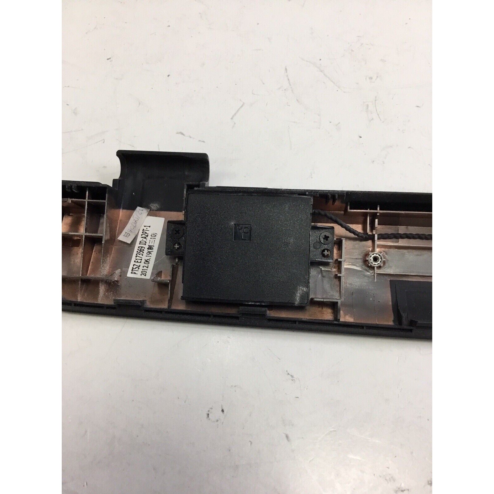 Asus G75V Laptop Hinge Cover Door 13GN2V1AP051-1 With Left/Right Speakers