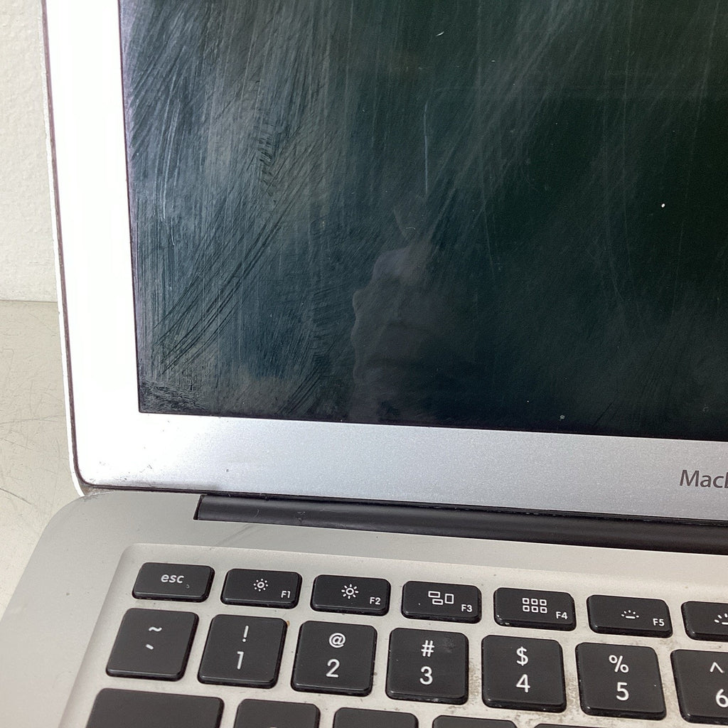 Apple MacBook Air 13.3" A1466 Dual Core Intel i5 4GB RAM - For Parts