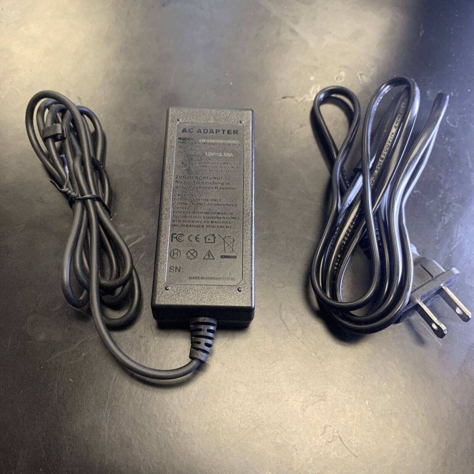 31W 12V 2.58A AC Adapter For Microsoft Surface LW-036/258/120/005
