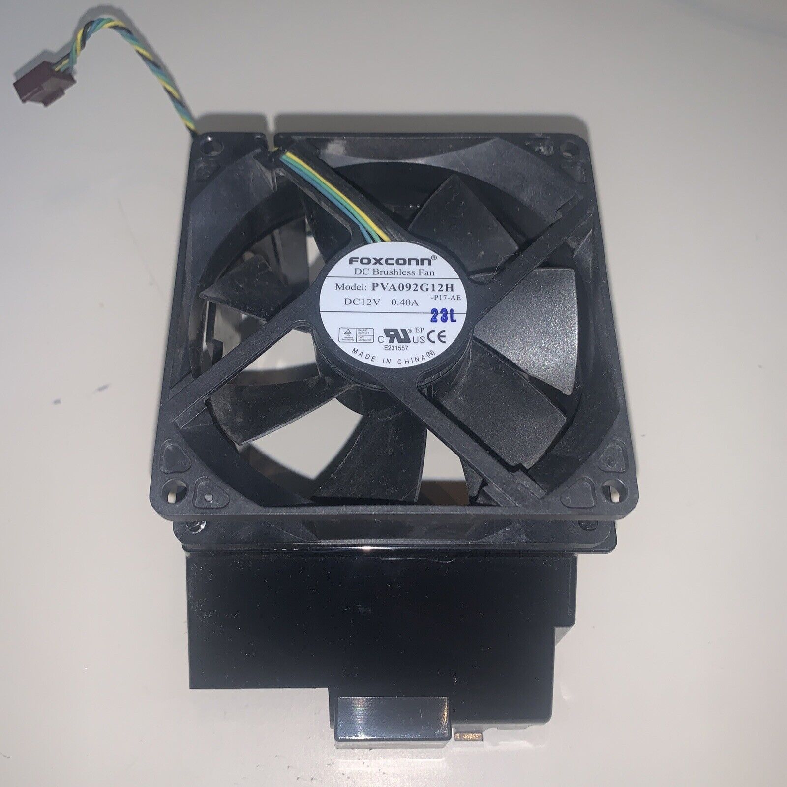 HP Compaq SFF Cpu Cooling Fan with Shroud Foxconn PVA092G12H / P1-628547