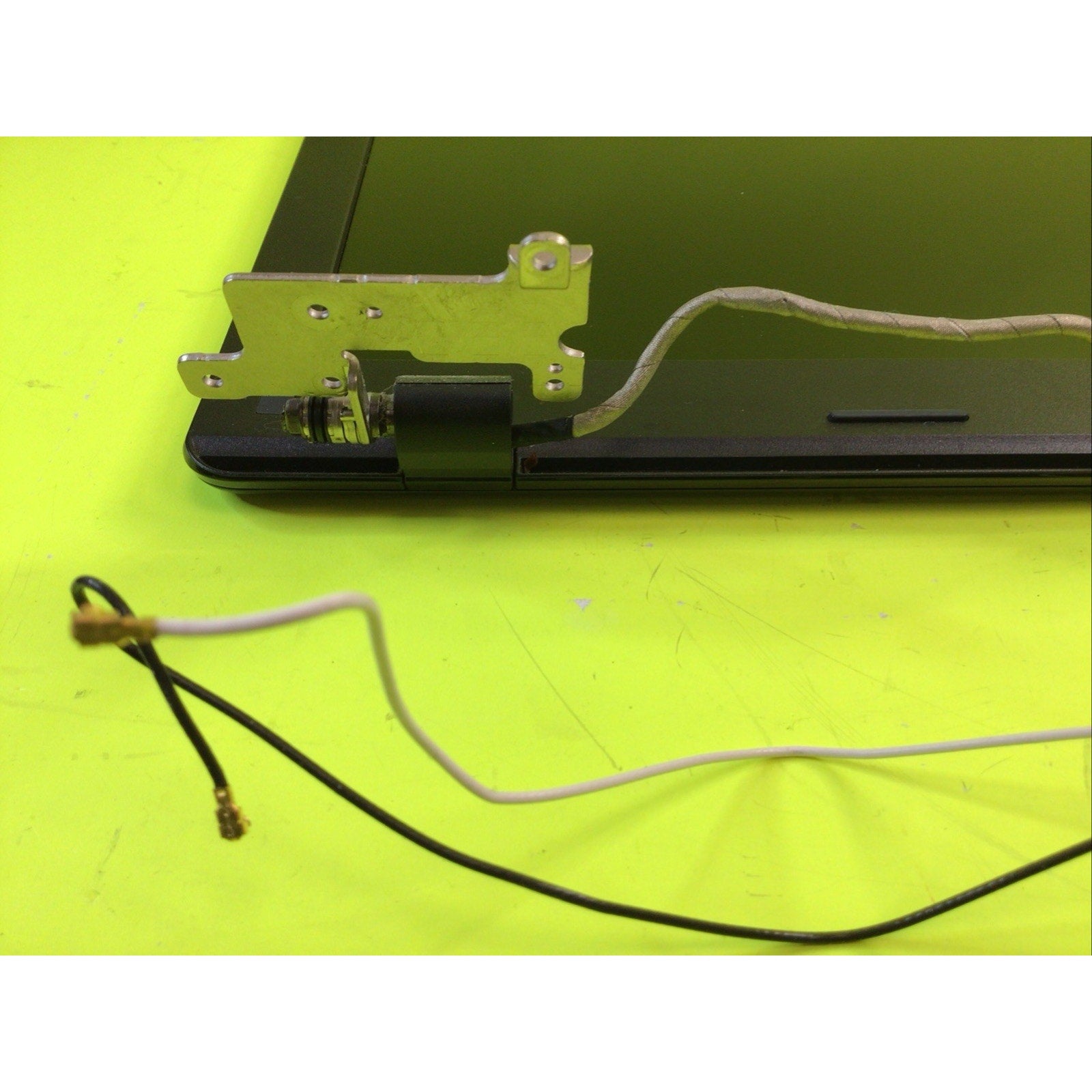 ASUS X75A 17.3" Laptop LCD Assembly