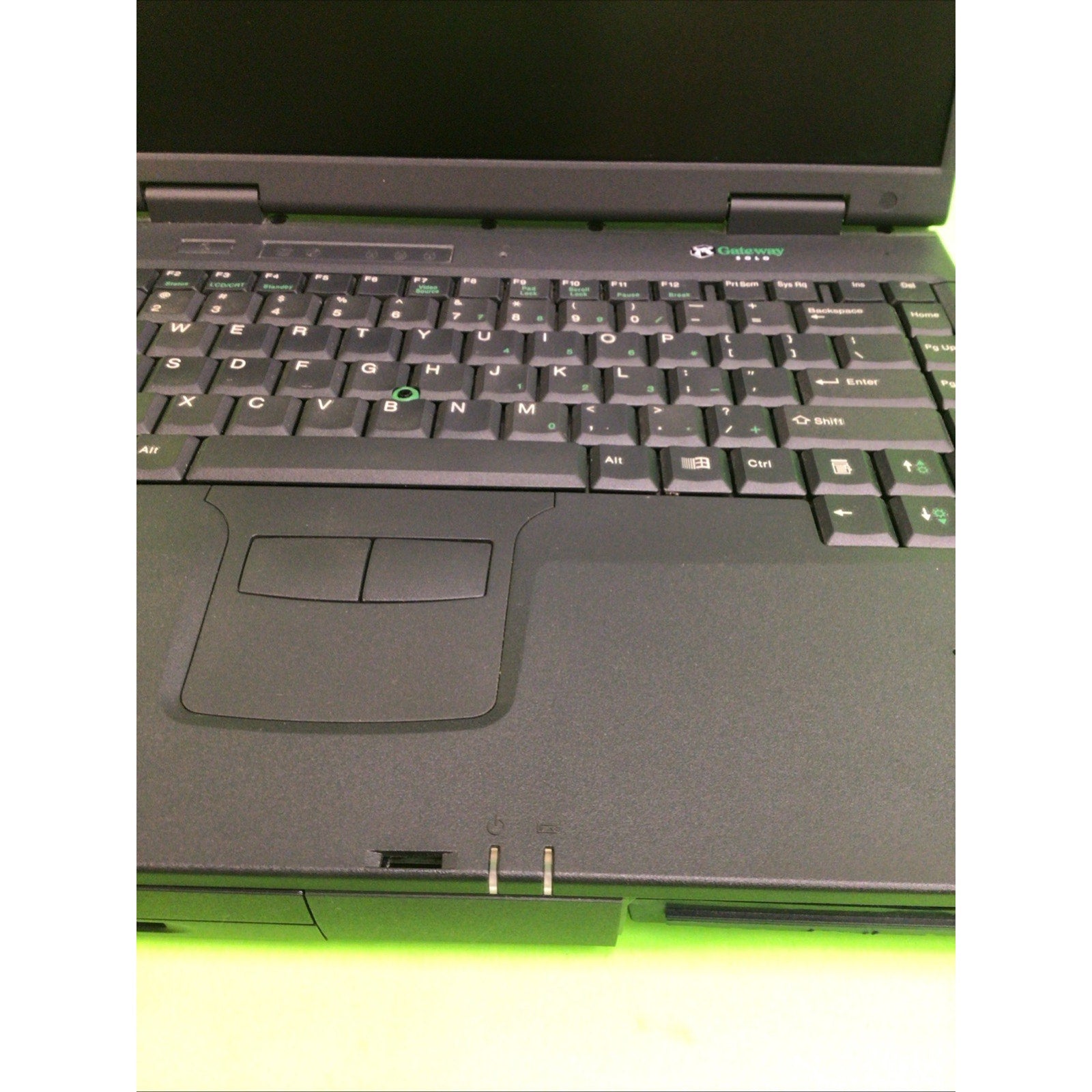 Vintage Gateway Solo 9150 Pentium II 366 MHz 640K RAM FOR PARTS or REPAIR