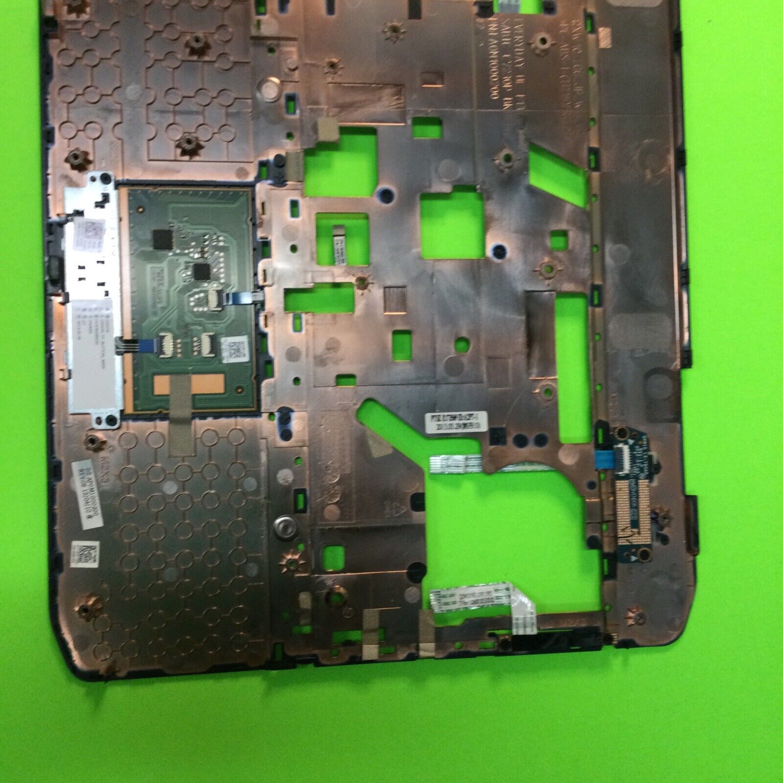 GENUINE DELL TOP COVER PALMREST LATITUDE E5530