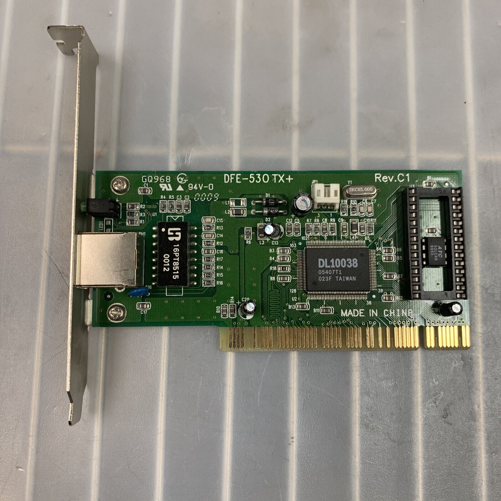 D-Link DFE-530TX+ Fast Ethernet Network Wired Adapter 10/100 PCI Card