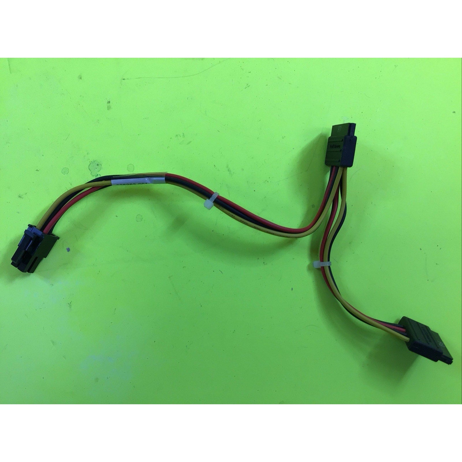 HP Elite 8300 8200 8100 8000 SATA Power Cable 625262-001 Rev.B