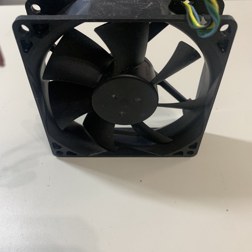 1pcs Foxconn PVA092G12H DC12V 0.40A 9025 PWM large air volume fan 4pin