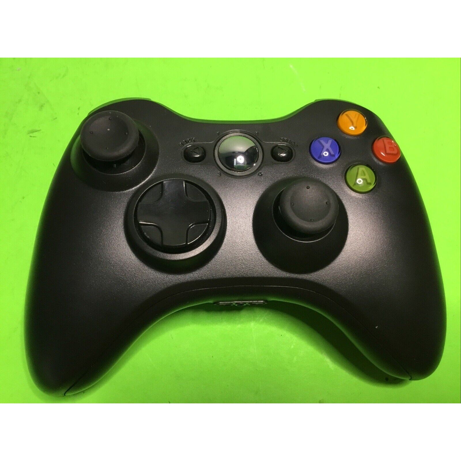 Microsoft 1708 Xbox One Controller and Xbox 360 Controller FOR PARTS or REPAIR