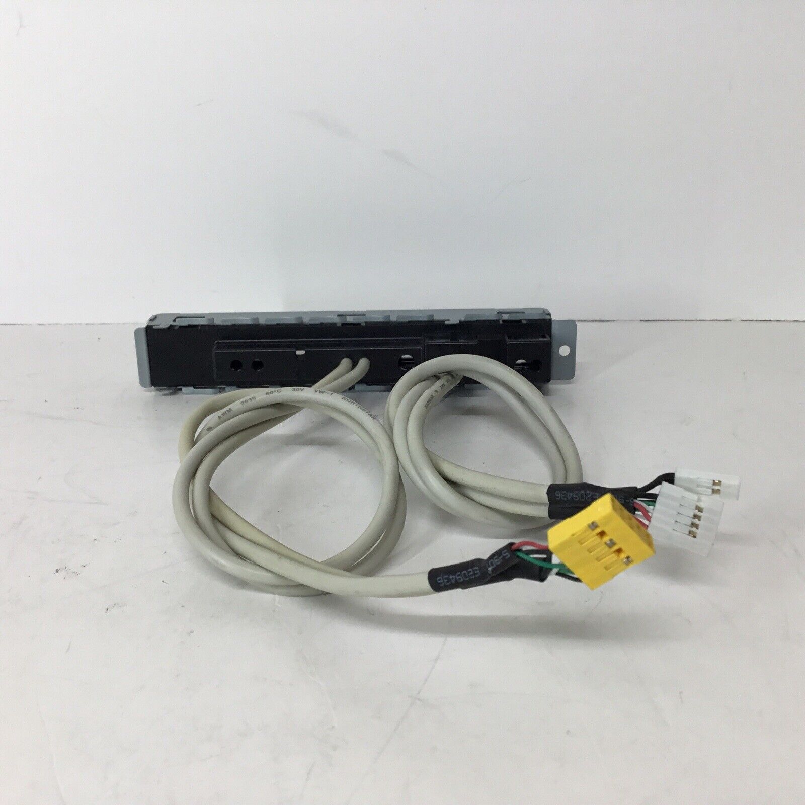 HP Pavilion Mini Tower PC Case Front USB Audio Port w/ Cables 647115-001