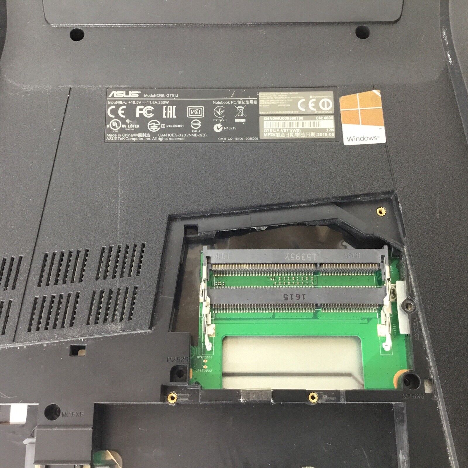 ASUS G751JY-VS71 17" Notebook PC i7-4720HQ GeForce GTX 980M 4GB GDDR5 For Parts