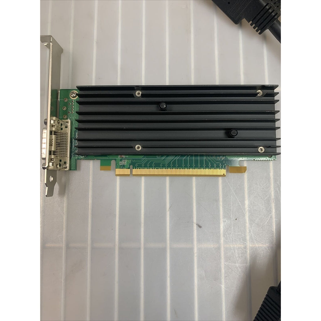 Dell NVIDIA Quadro NVS 290 (TW212) DDR2 PCIe x16 Video Card w/ Dual DVI Cable