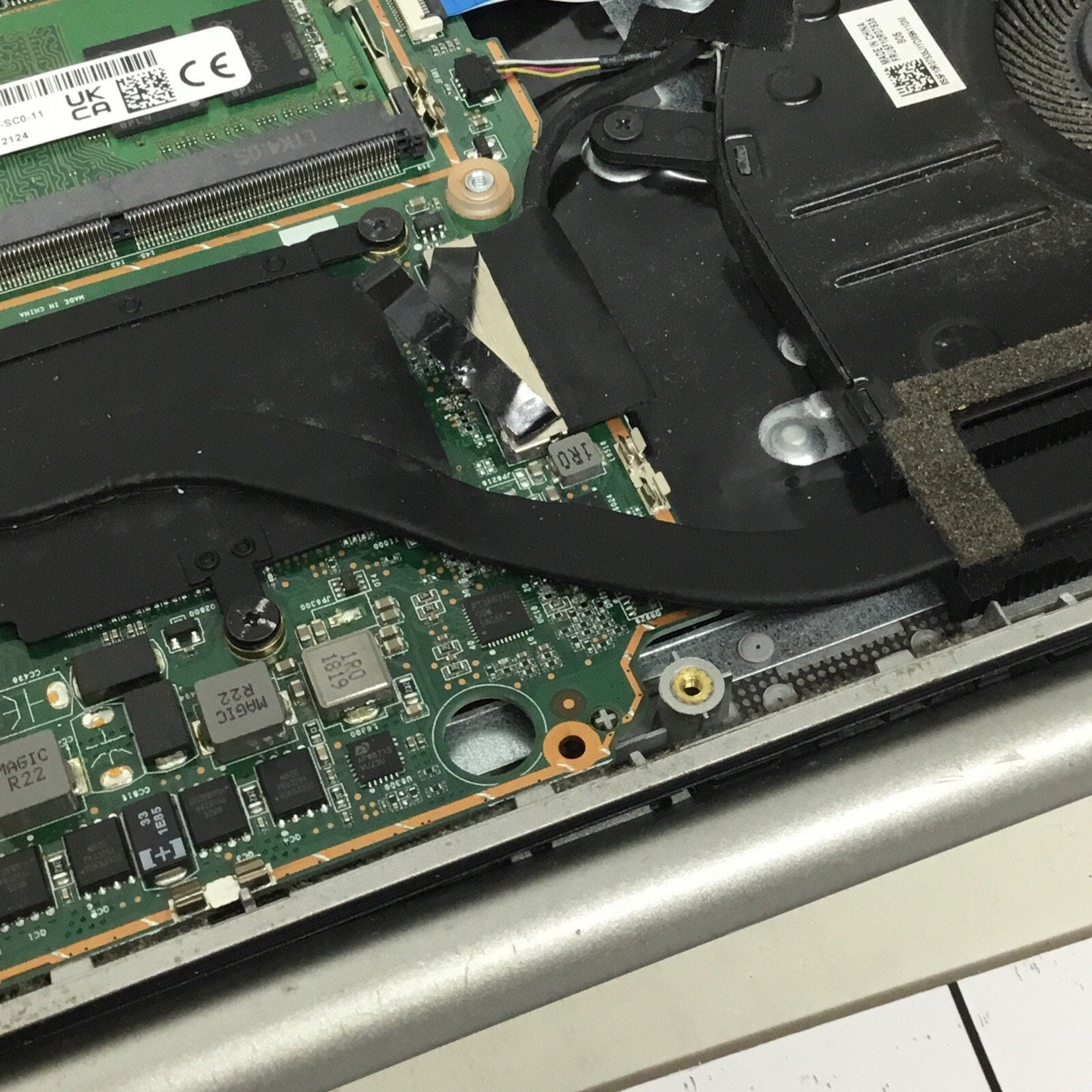 For Parts Lenovo Ideapad 330S-15ARR Ryzen 5 2500U 8GB RAM 128GB SSD