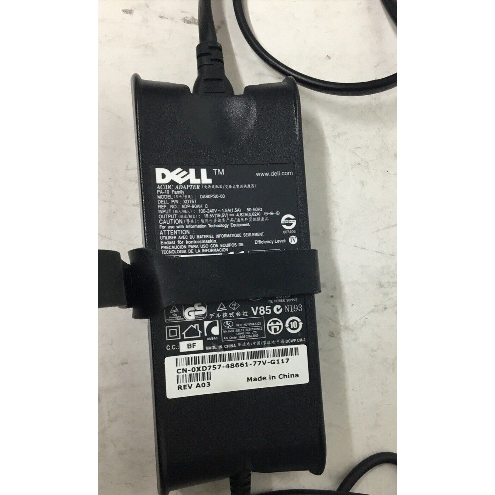 Dell PA-10 Family AC/DC Adapter Model DA90PS0-00 - P/N XD757