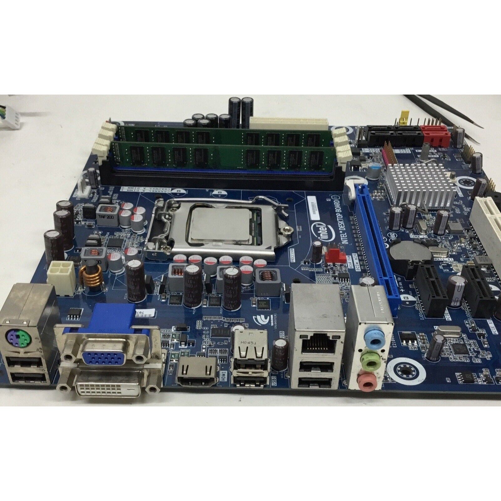 INTEL DH55TC E70932-302 LGA1156 DDR3 MICRO-ATX Motherboard I3-550 CPU & 4GB Ram