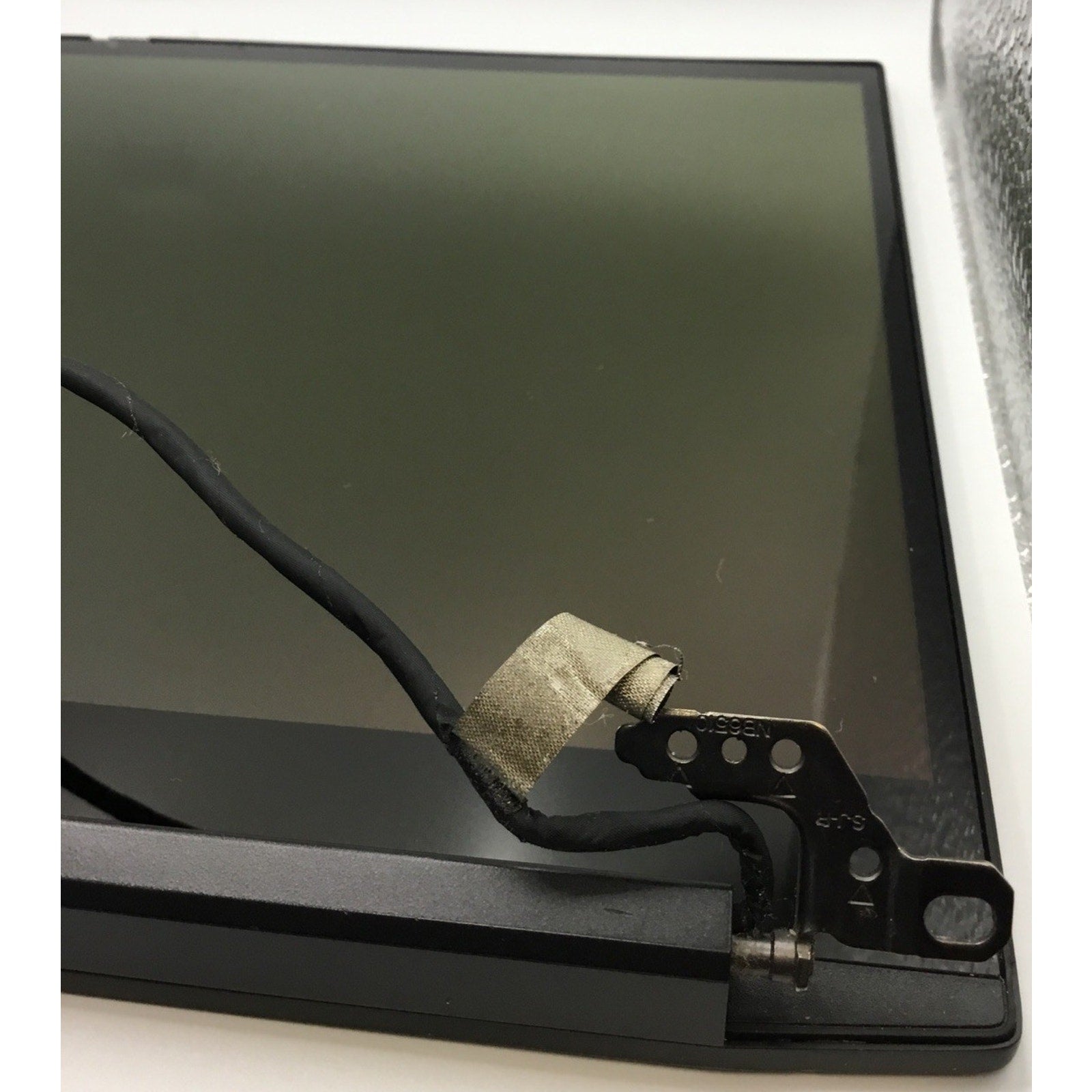 ASUS Creator Q530 15.6" 60Hz FHD OLED Glossy Display Assembly CRACKED + WEB CAM