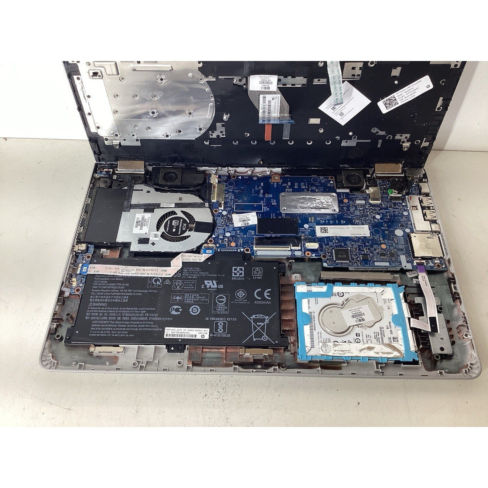 HP Pavilion 15.6" x360 Convertible 15-br052od Laptop i5 7th Gen 1TB HDD-For Part