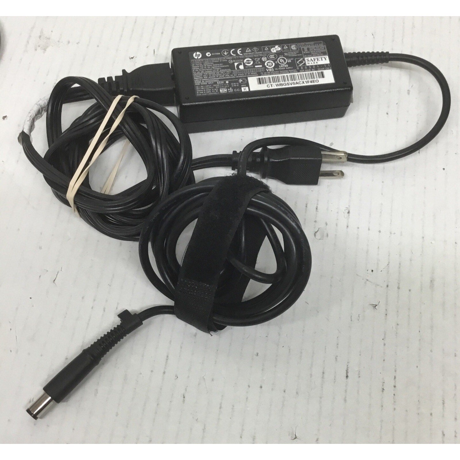 HP 608425-003 19.5V 3.33A 65W Genuine Original AC Power Adapter Charger