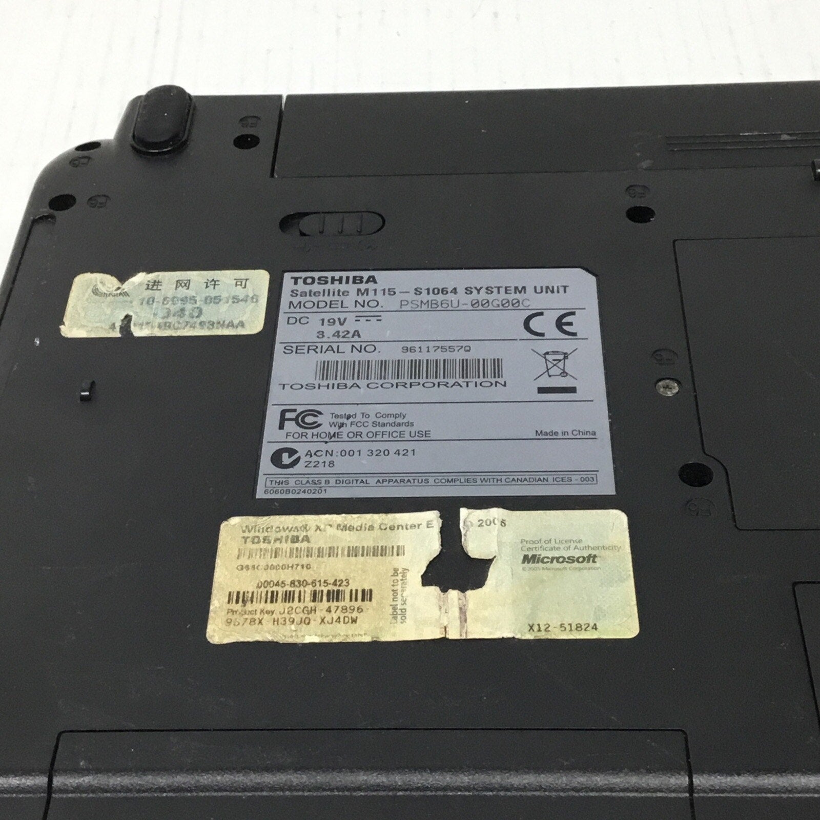 TOSHIBA SATELLITE M115-S1064 - 15.6" Laptop - Sold for parts