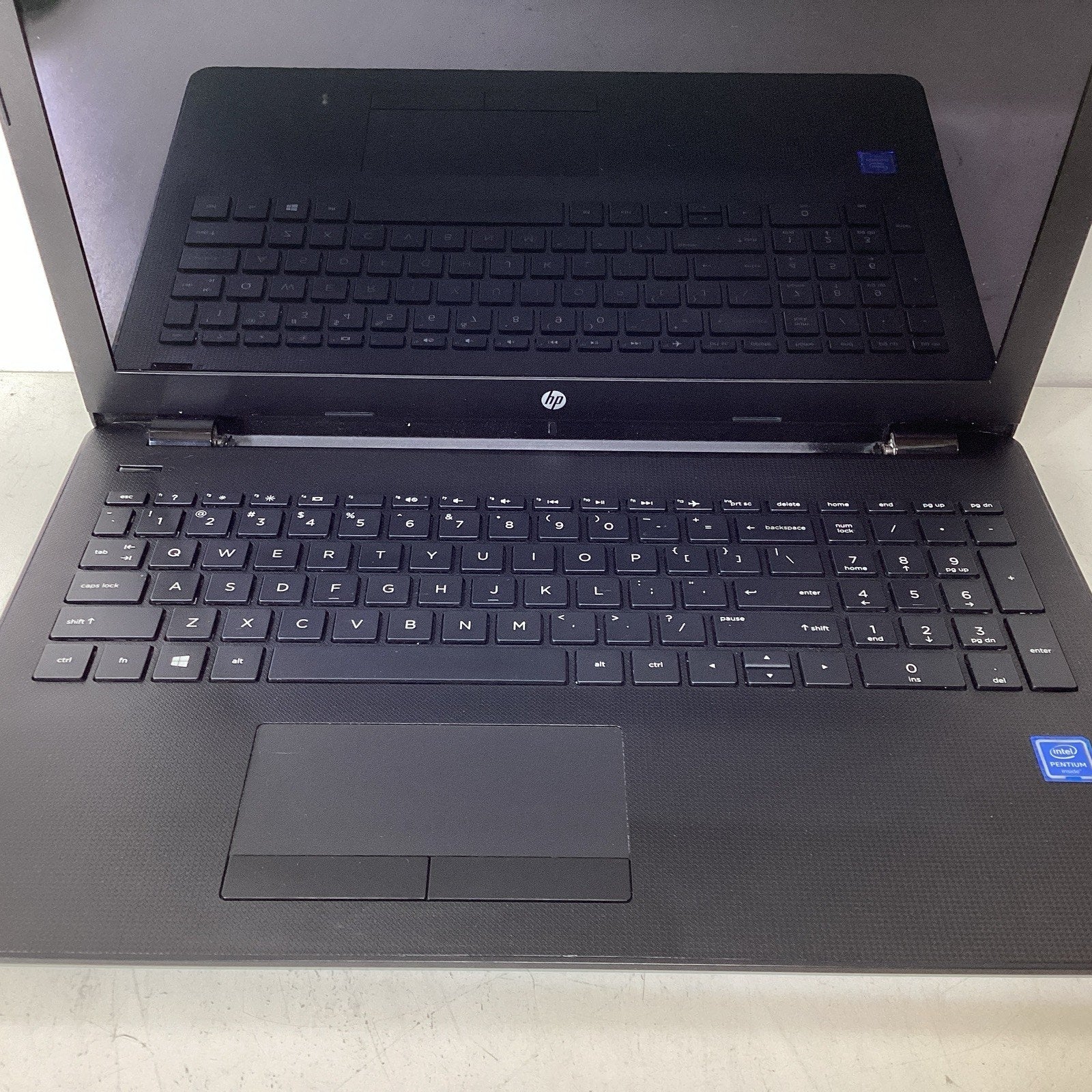 HP Laptop 15-BS020WM Pentium N3710 1.6GHz 4GB RAM 500GB HDD No Battery-For Parts