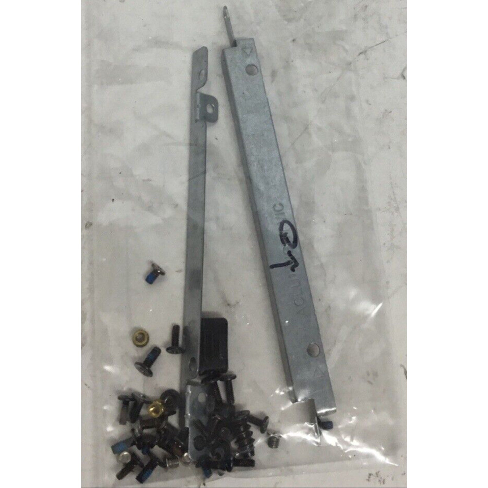 5S10S35306 Lenovo Screws Kit 82KN0000US IDEAPAD 3 CHROME-14M836