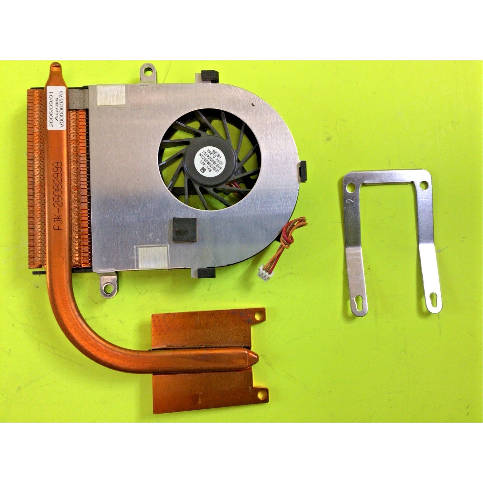 Toshiba CPU Heatsink and Cooling Fan Satellite A100/A105V000060570