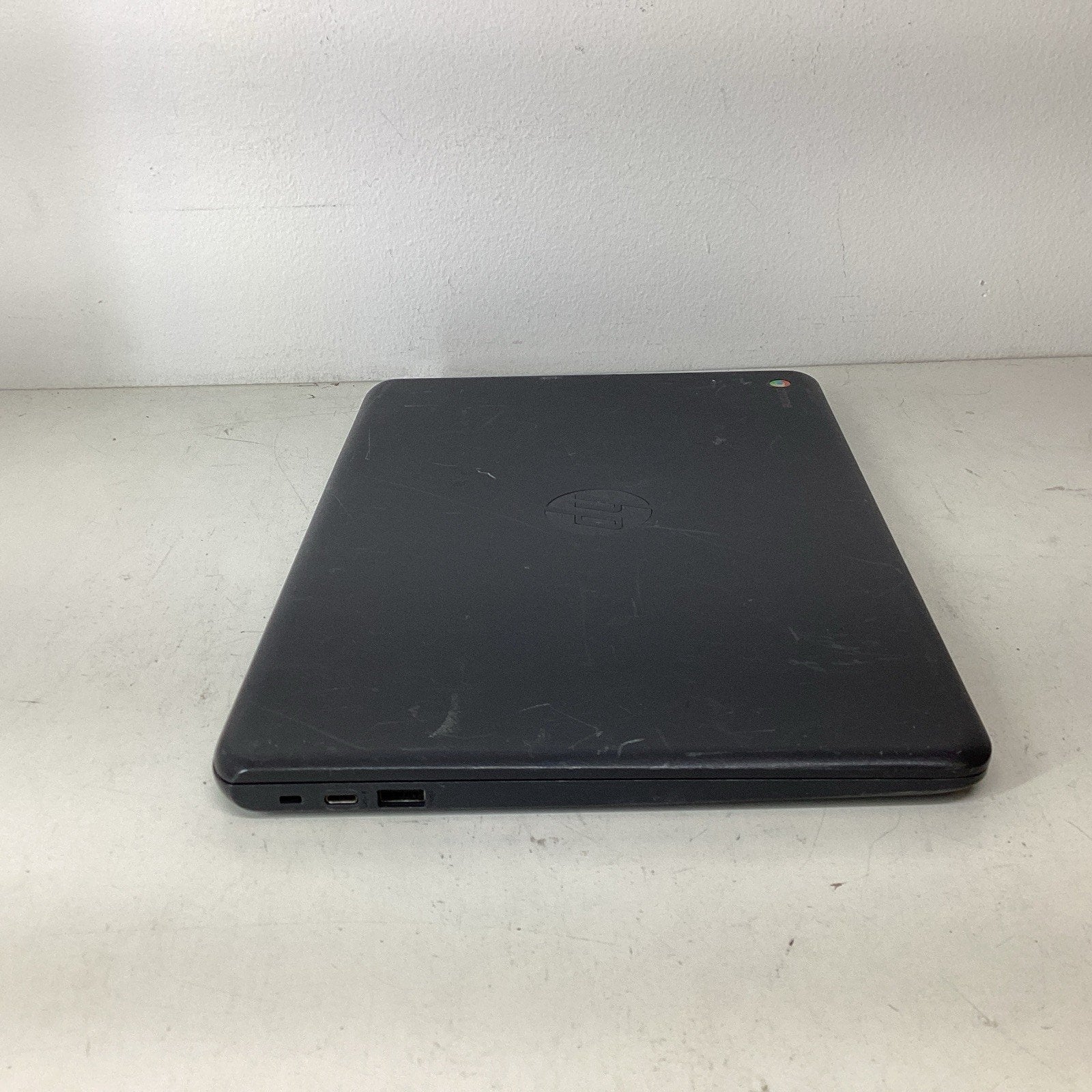HP Chromebook 14-ca061dx 14" Chromebook Intel Celeron N3550 4GB RAM 32GB eMMC