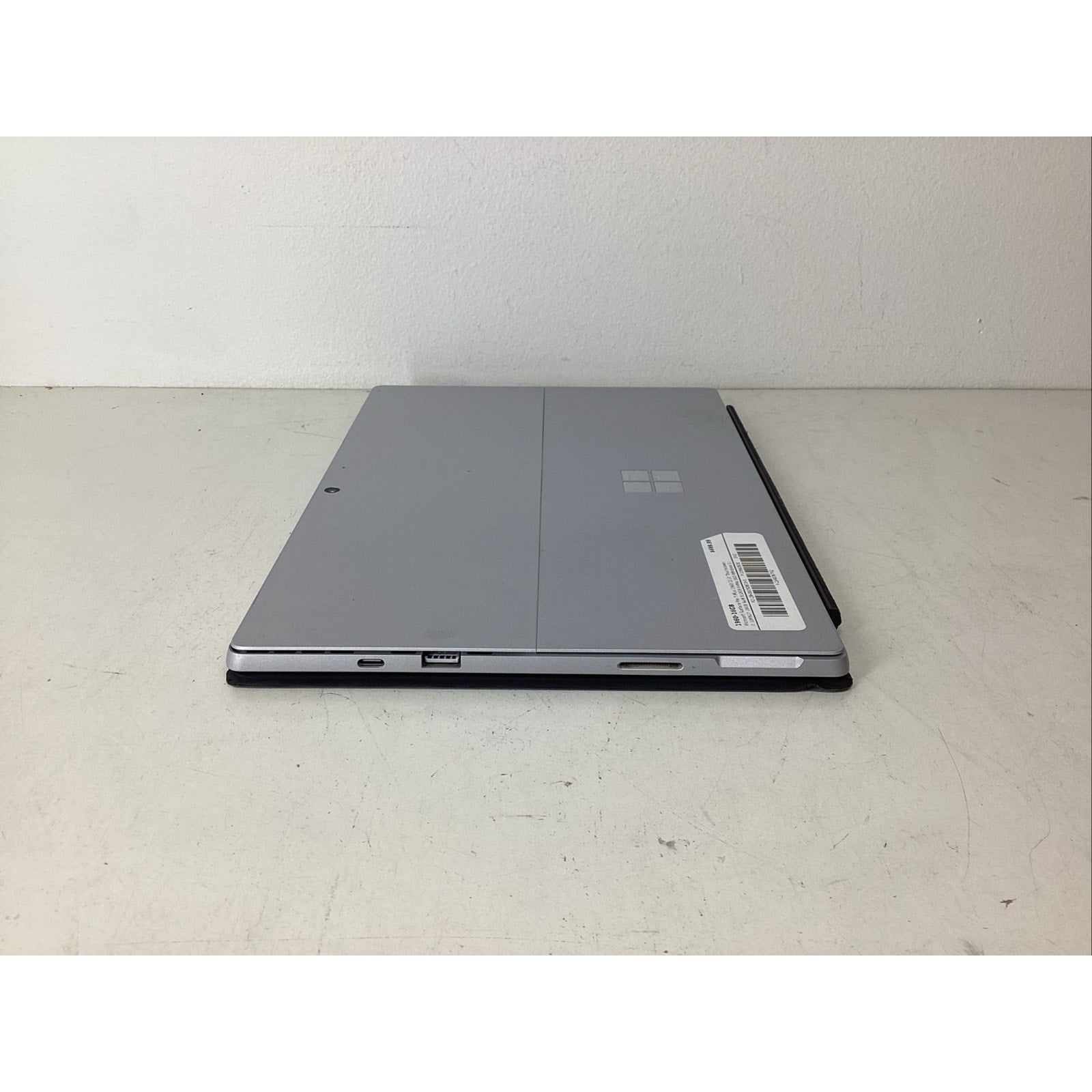 Microsoft Surface Pro 7 Plus 1960 Intel i7-1165G7 16GB RAM 512GB SSD Win 11 Pro