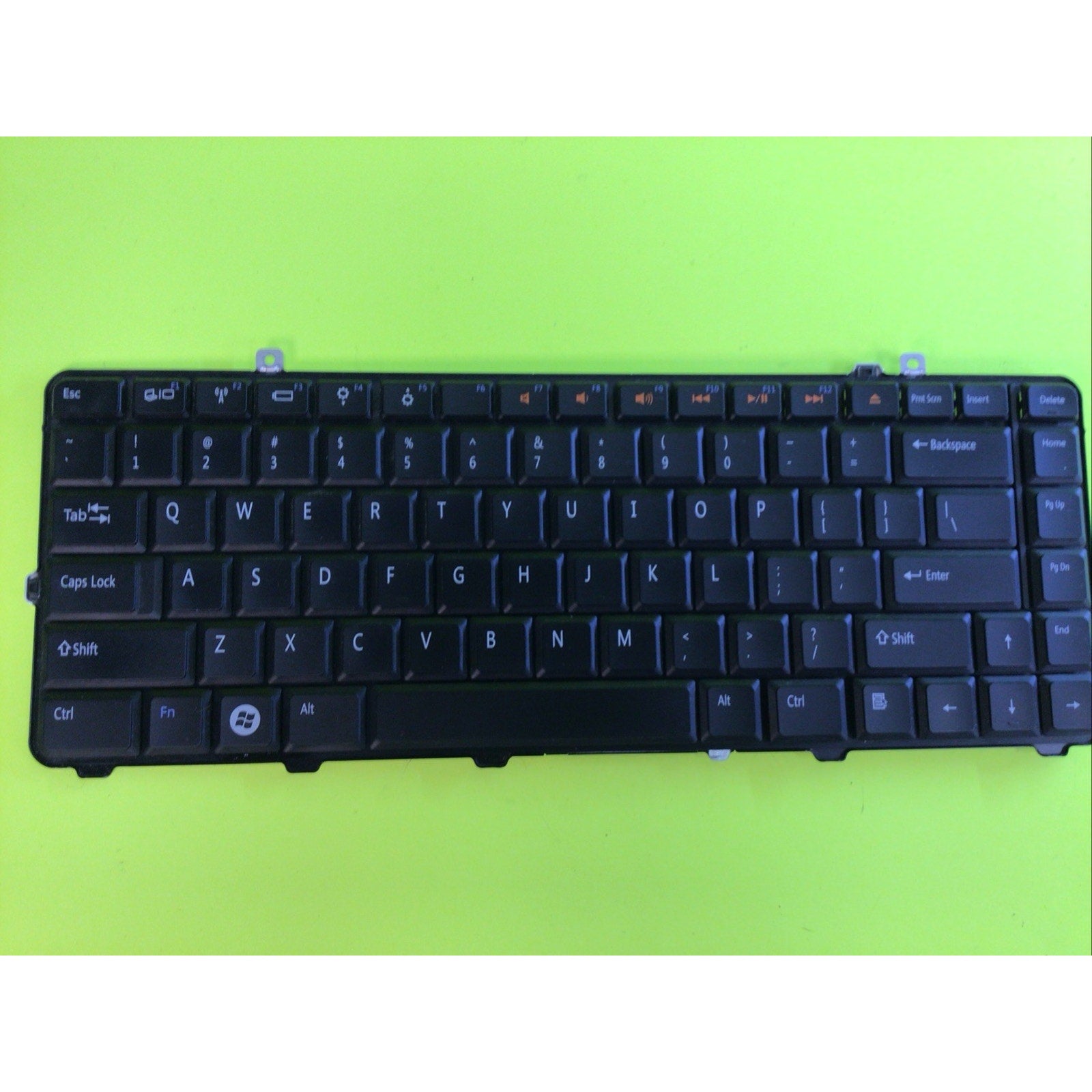 Dell Studio 1555 Keyboard 0W860P W860P