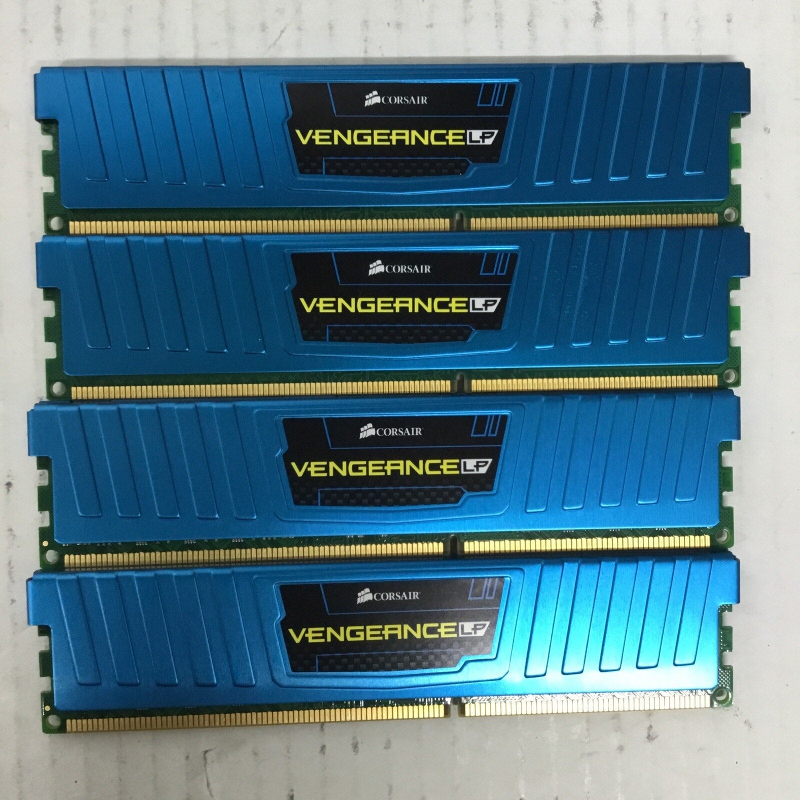 COMPUTER MEMORY - CORSAIR 1600Mhz 1.5V CML8GX3M2A1600C9B 16GB (4X4GB)
