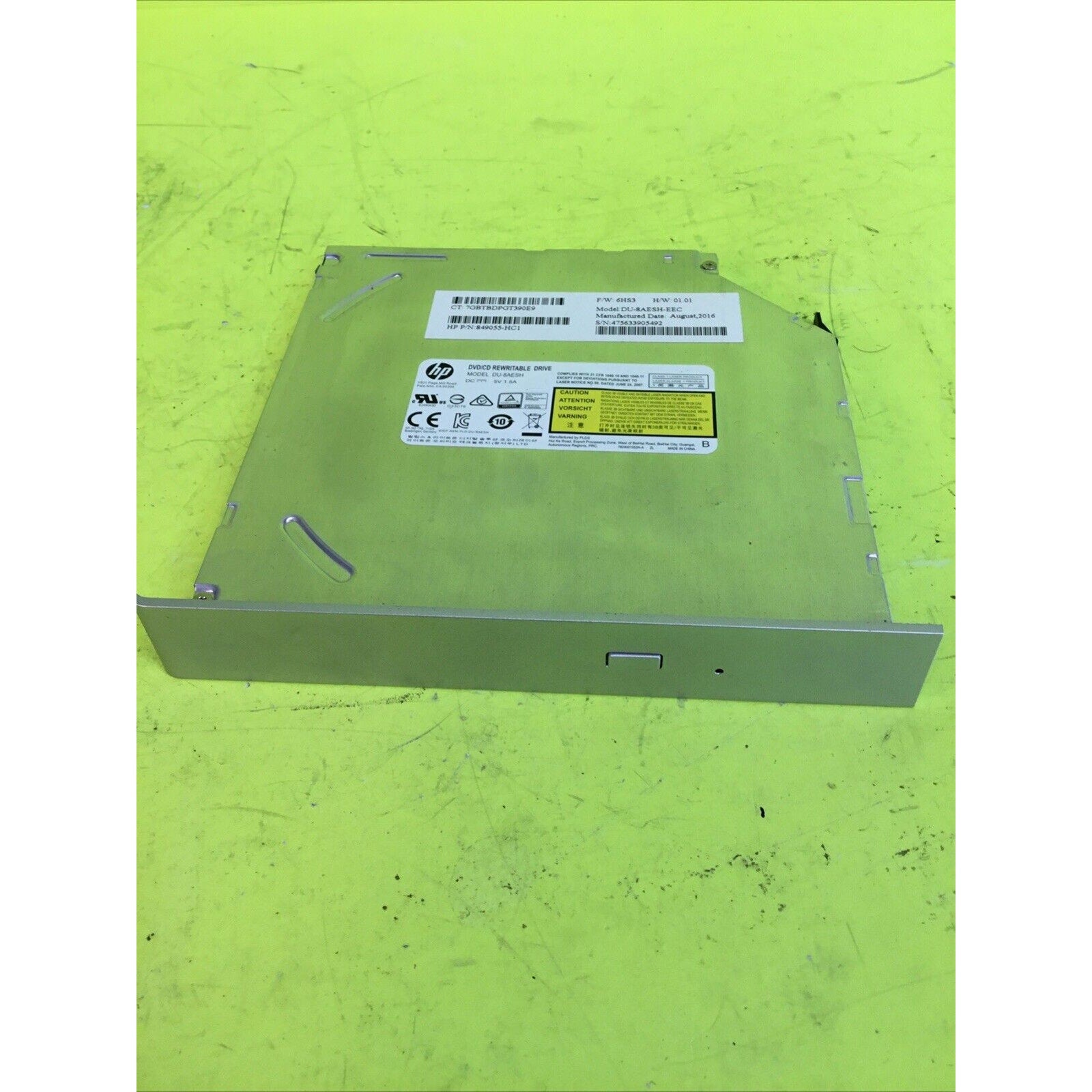 Hp DU-8AESH-EEC DVD/CD Rewritable Drive. HP PN: 849055-HC1
