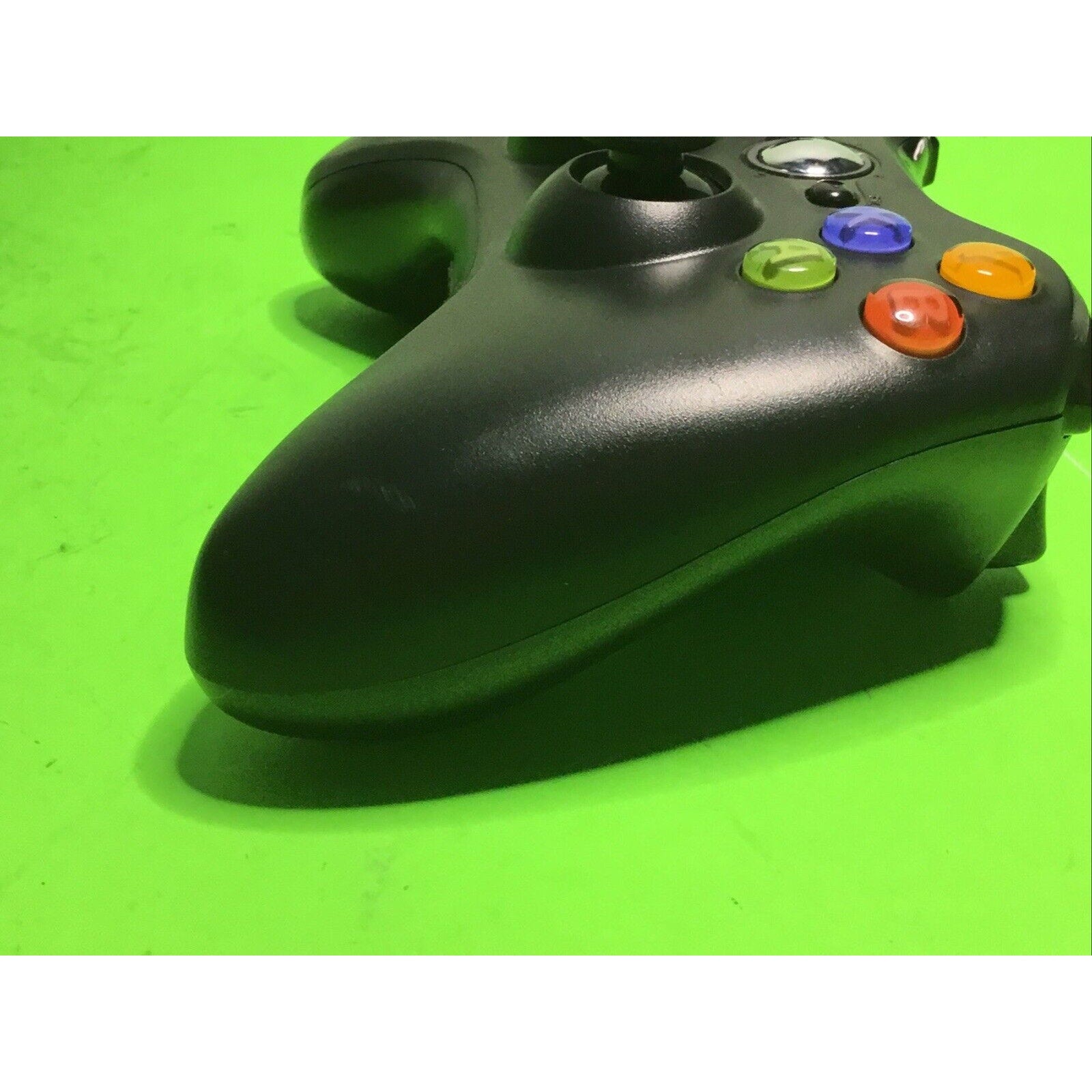 Microsoft 1708 Xbox One Controller and Xbox 360 Controller FOR PARTS or REPAIR