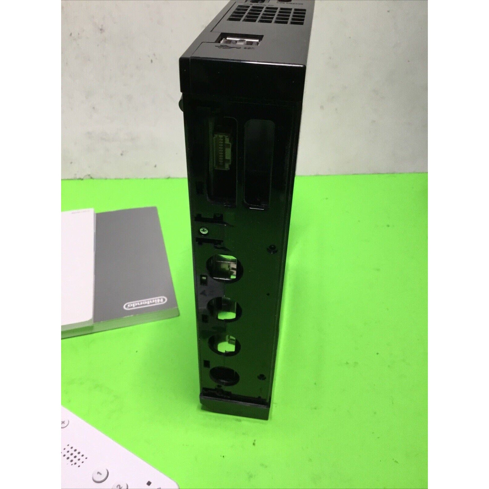 Nintendo Wii FOR PARTS OR REPAIR