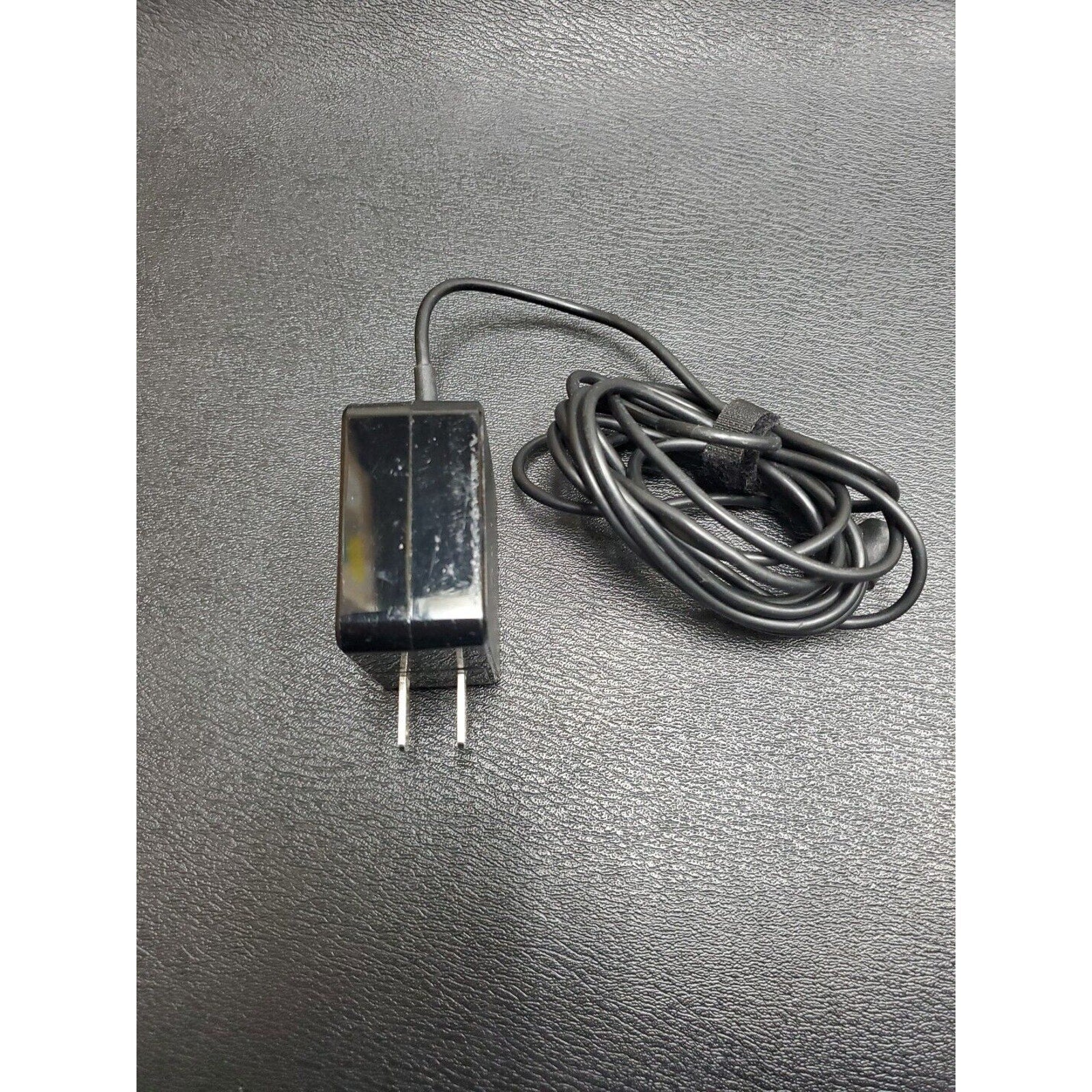 ASUS 33W AC Adapter Charger Laptop Power Supply - 4.0mm x 1.7mm Tip AD890326