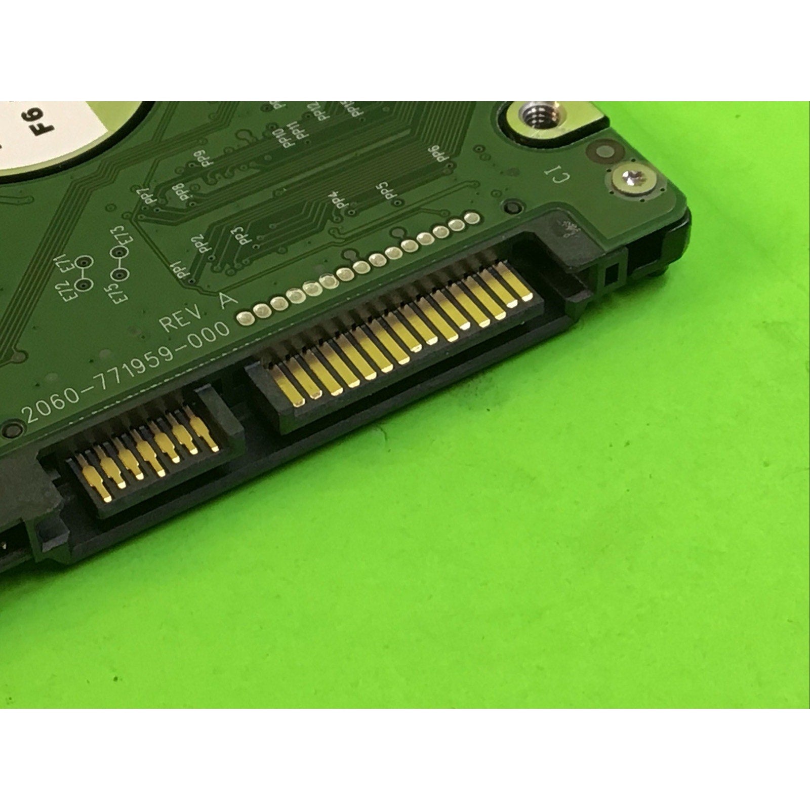 WD Blue 500GB 2.5" SATA Hard Drive HD WD5000LPCX-24C6HT0 SH20D77047 SATA 5400RPM