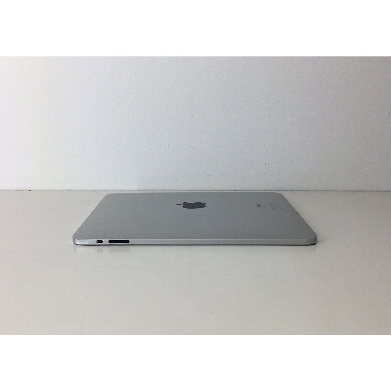 Apple iPad 1 Generation A1219 Silver 16GB 9.7”- For Parts