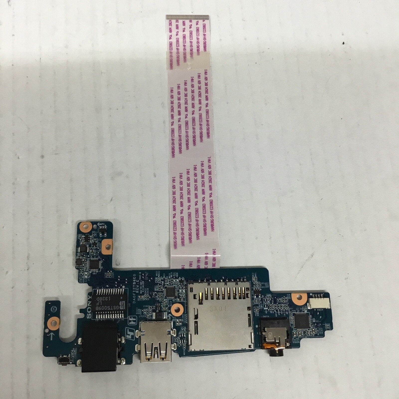 32FI2UB0000 SONY SVF14N13CXB FI2 CARD READER LAN CARD USB BOARD ASSY